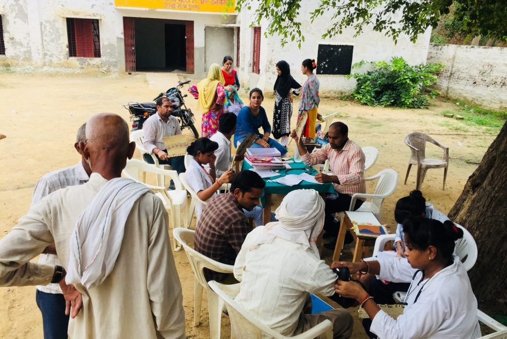 NOIDA-INTERNATIONAL-UNIVERSITY-DEPT-OF-SON-HS-ORGANIZED-MEDICAL-CAMP-9